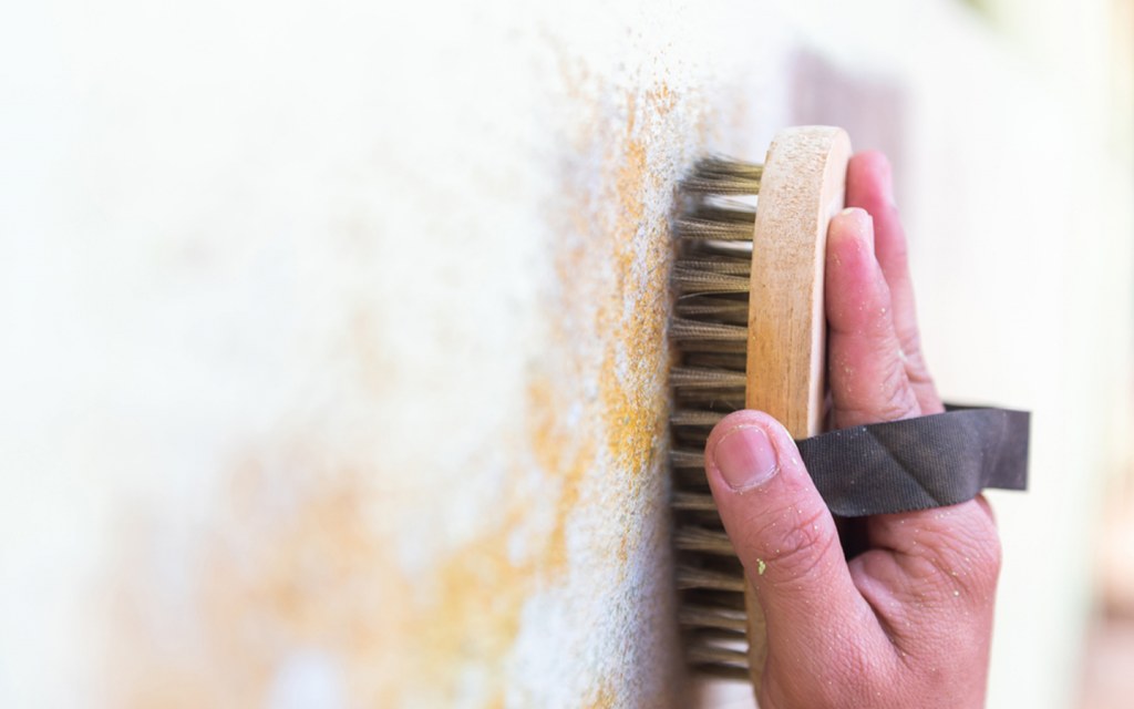How-to-Clean-Textured-Walls-D-11-05-1024x640